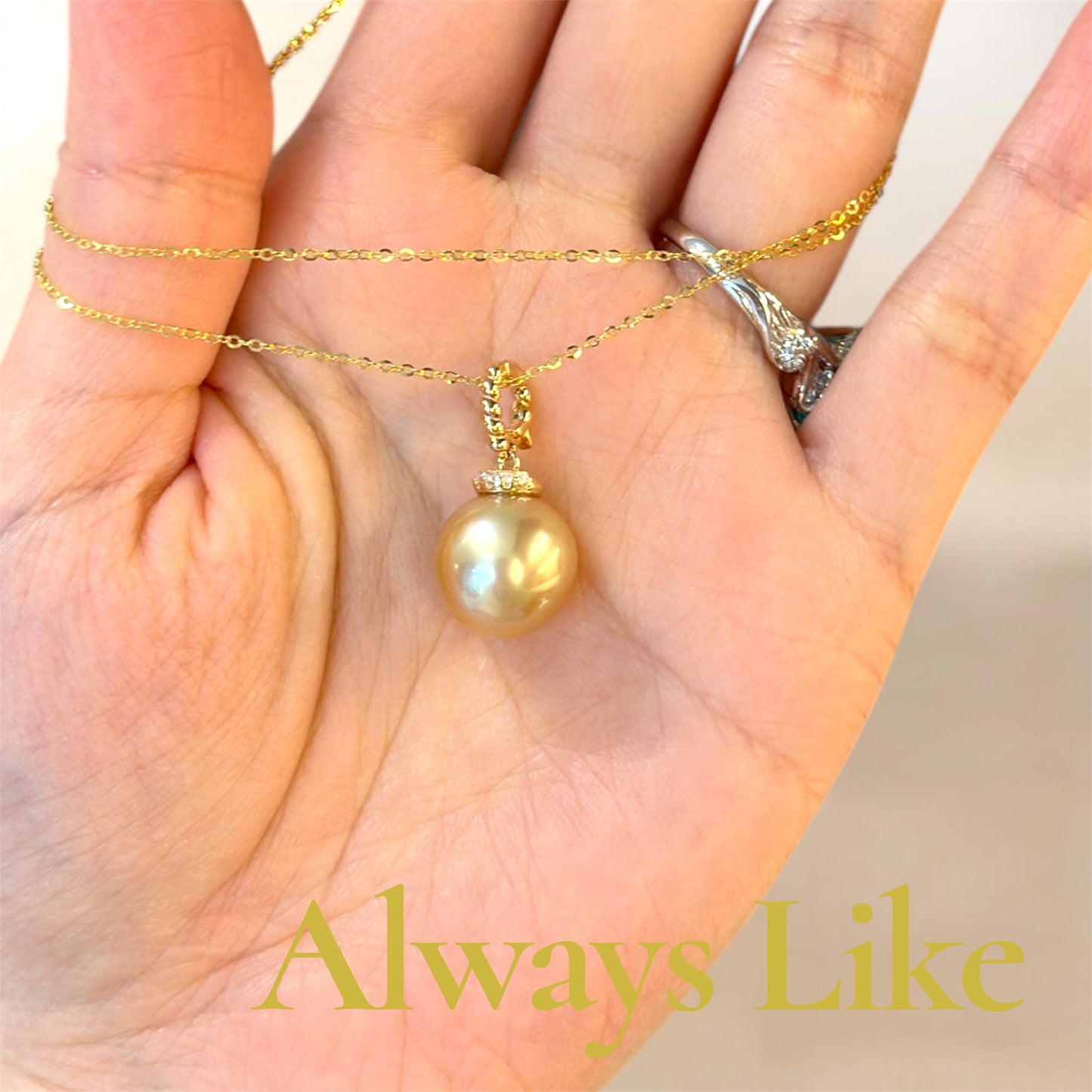 Classic south sea water Pearl pendant