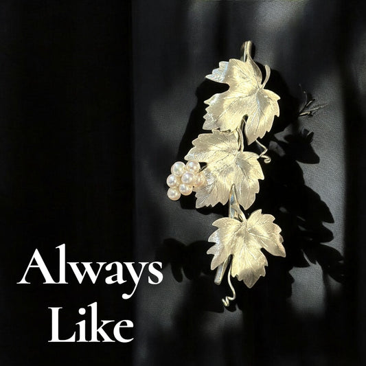 Grape leaf brooch