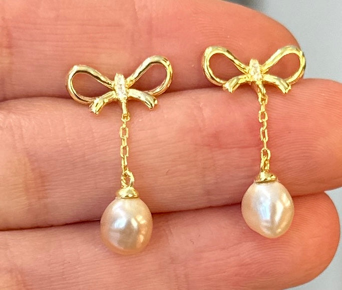 Spring drop earrings