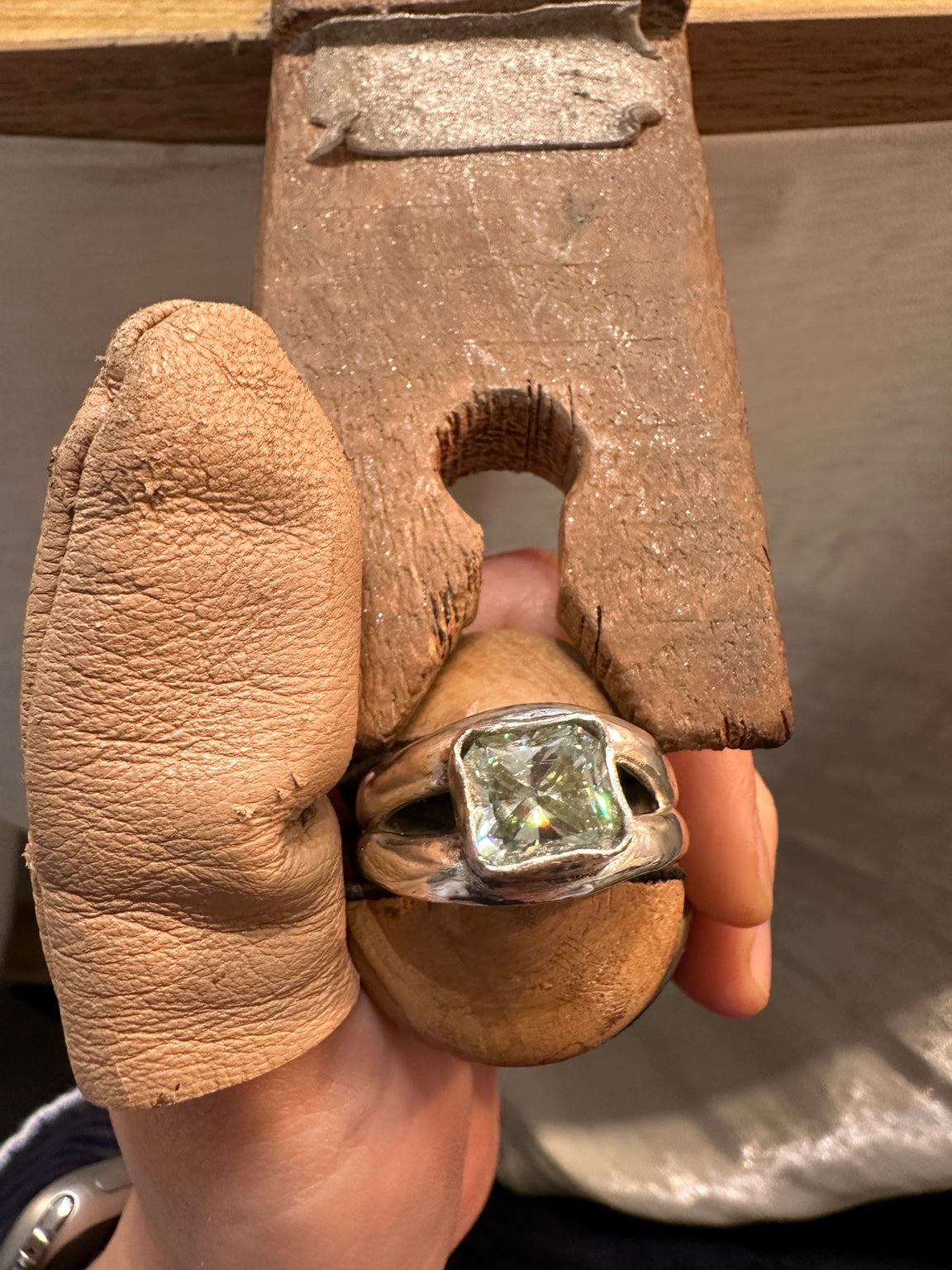Custom natural diamond ring workshop process