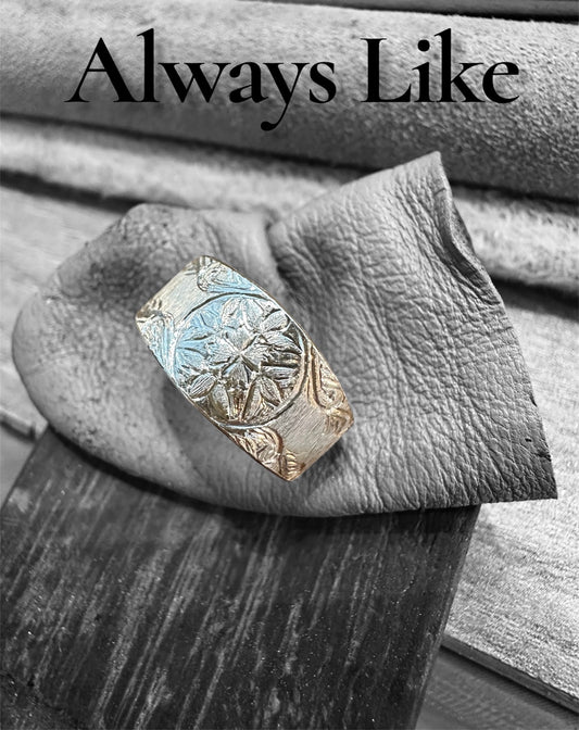 Florentine Bloom Engraved Ring